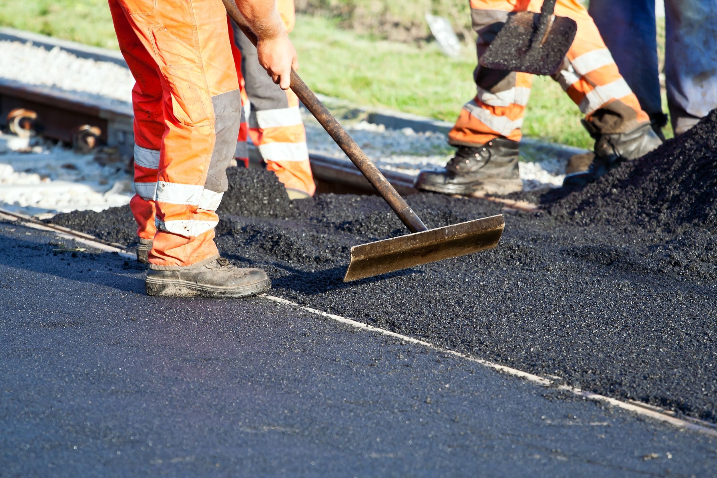 The Process of Driveway Sealcoating in Toledo, OH