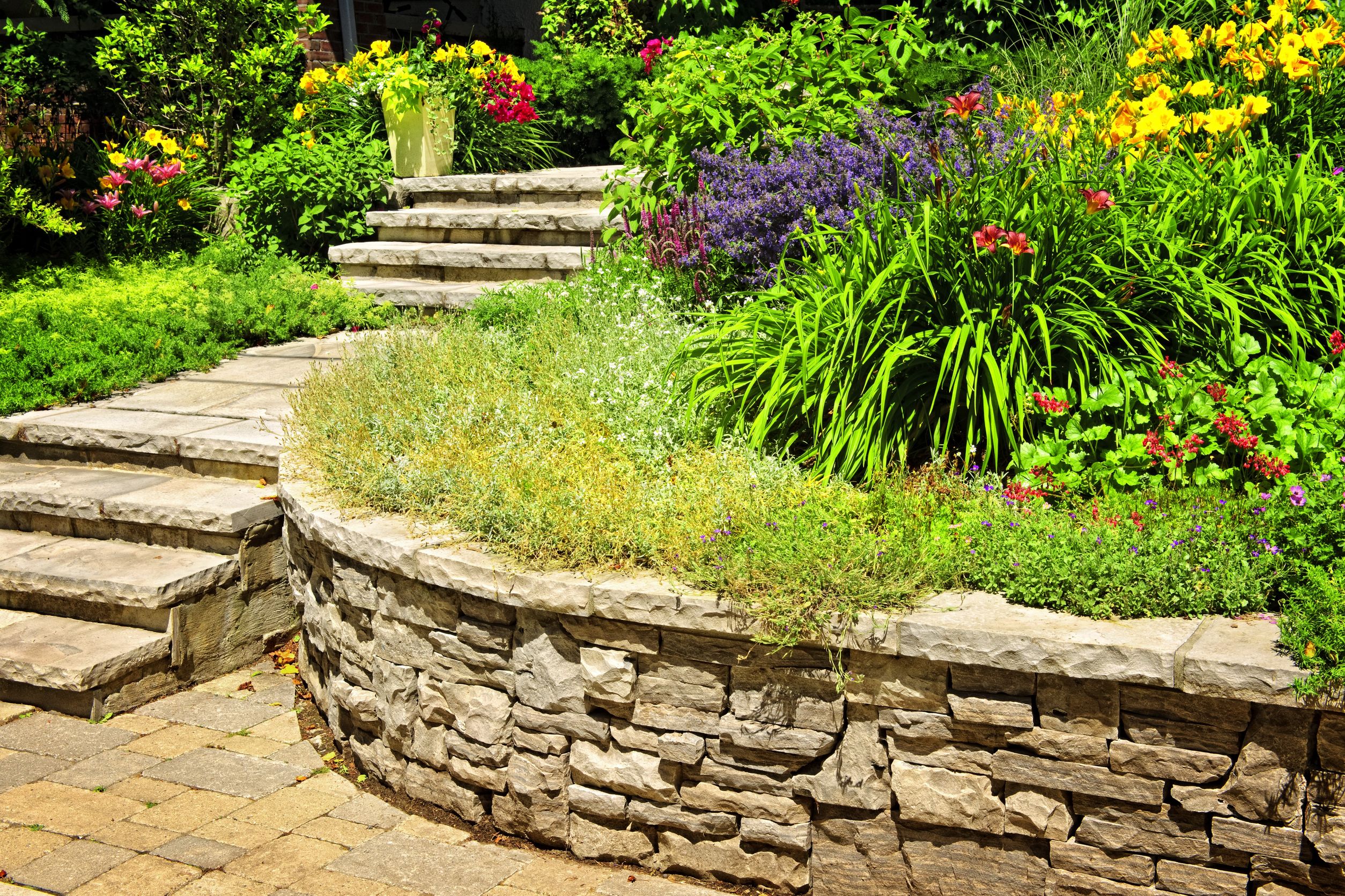 3 Essential Factors to Consider When Choosing Stone Pavers in Naples FL