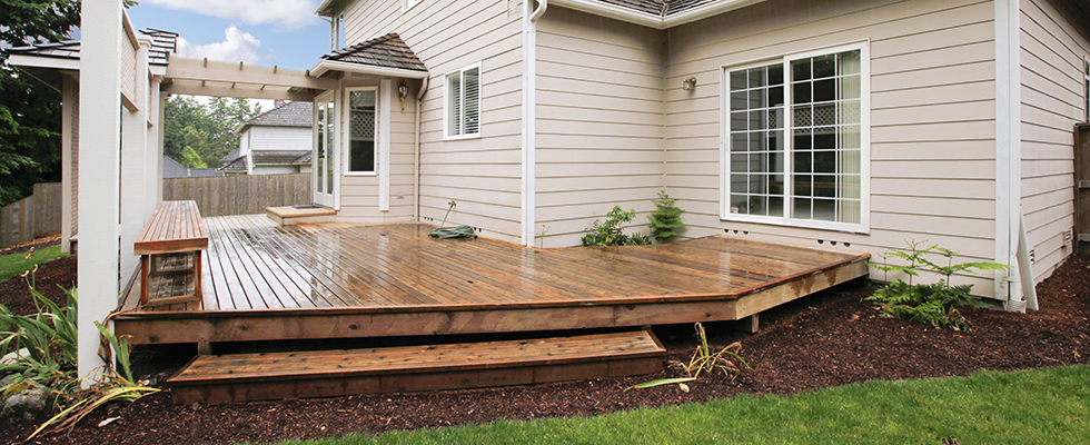 When is the Best Time to Build Decks in Brookfield, WI?