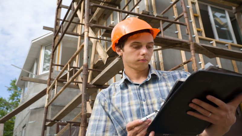 Three Ways a Commercial Contractor Can Help Improve Your Apartment Building