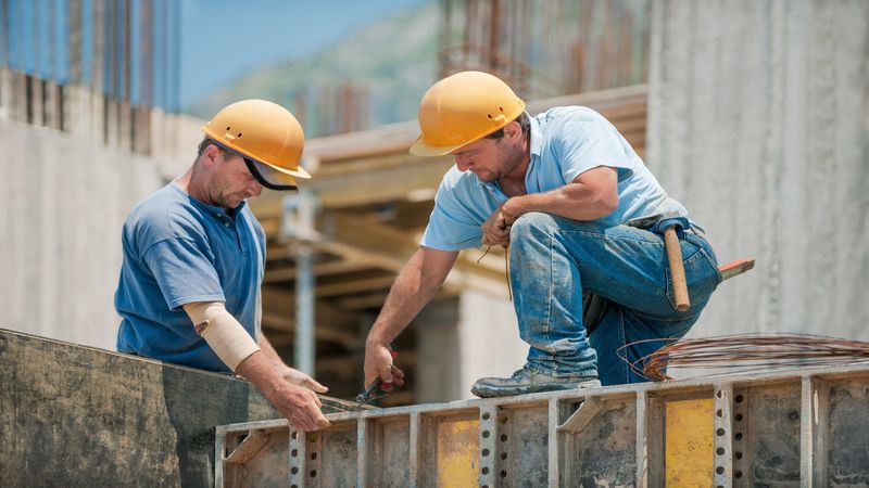 Choosing the Right Commercial Construction Company