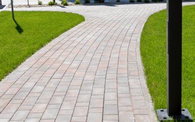 Landscape Curbing in Fort Atkinson, WI: Instantly Elevate Your Home’s Curb Appeal with Style and Durability!